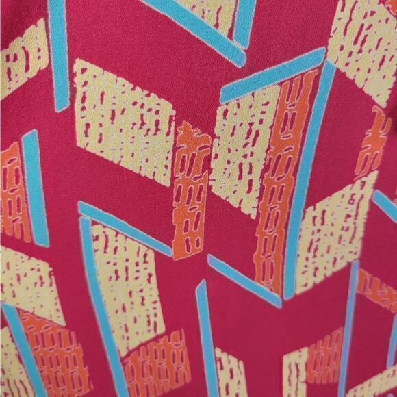 Everly Geometric keyhole Scalloped‎ Swing Dress Medium - Picture 6 of 8